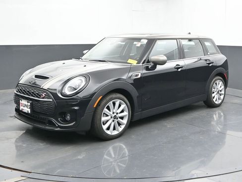 Used 2023 MINI Cooper Clubman S w/ Premium Package image 6