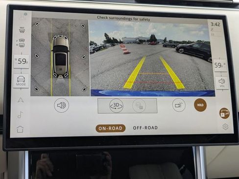 New 2025 Land Rover Range Rover Long Wheelbase Autobiography image 10