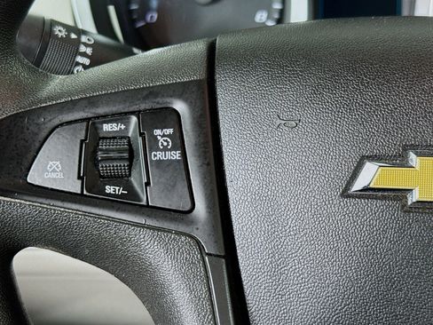 Used 2017 Chevrolet Equinox LS image 13