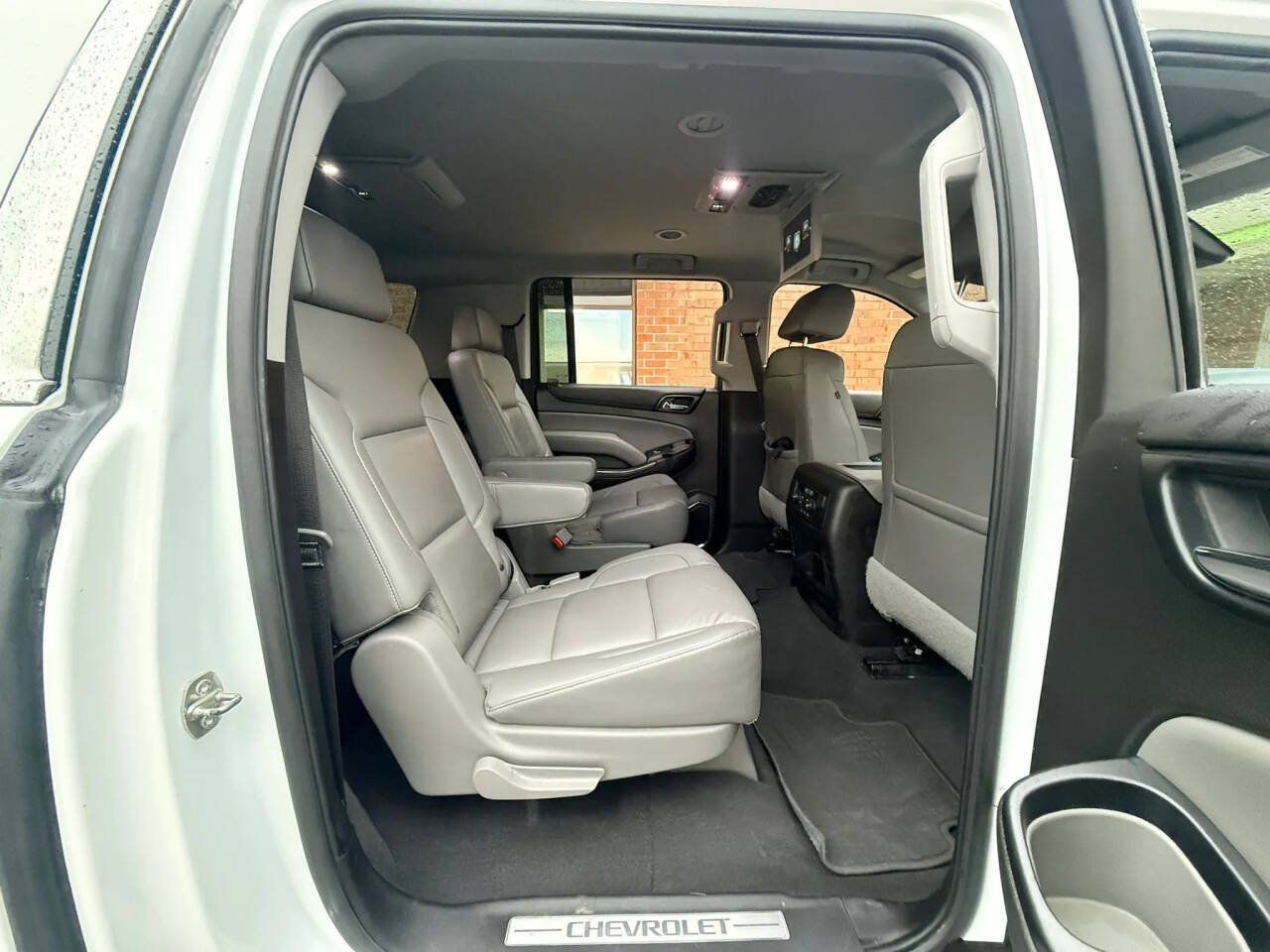 Used 2019 Chevrolet Suburban LT w/ Luxury Package AWD/4WD image 22