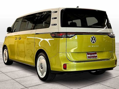 New 2025 Volkswagen ID. Buzz 1st Edition image 3