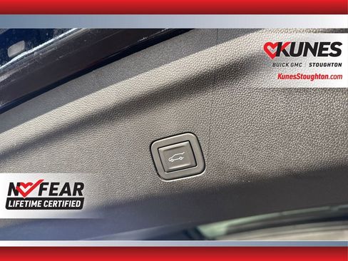 Used 2025 GMC Yukon XL Denali Ultimate image 32