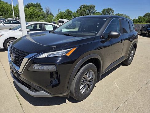 Used 2023 Nissan Rogue S AWD/4WD image 7