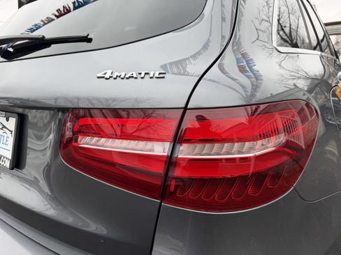Used 2018 Mercedes-Benz GLC 300 4MATIC image 17
