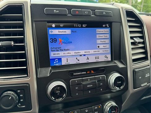 Used 2019 Ford F150 Platinum w/ Equipment Group 701A Luxury AWD/4WD image 20