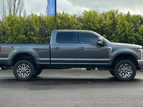 Used 2018 Ford F350 Lariat w/ FX4 4x4 Off Road Package image 3