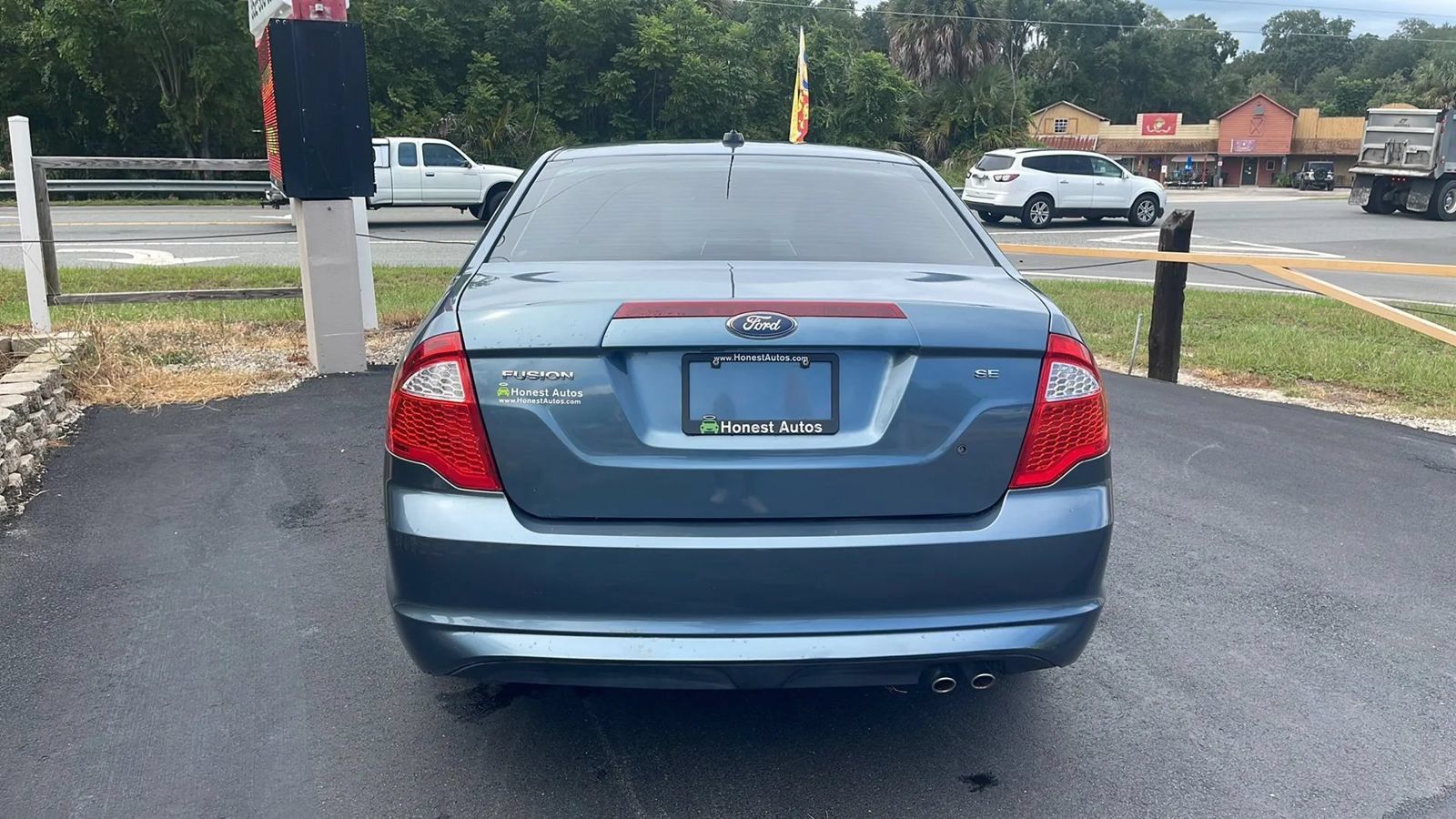 Used 2011 Ford Fusion SE FWD image 6