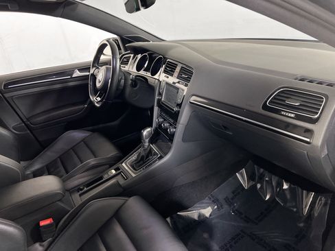 Used 2017 Volkswagen Golf R 4-Door AWD/4WD image 28