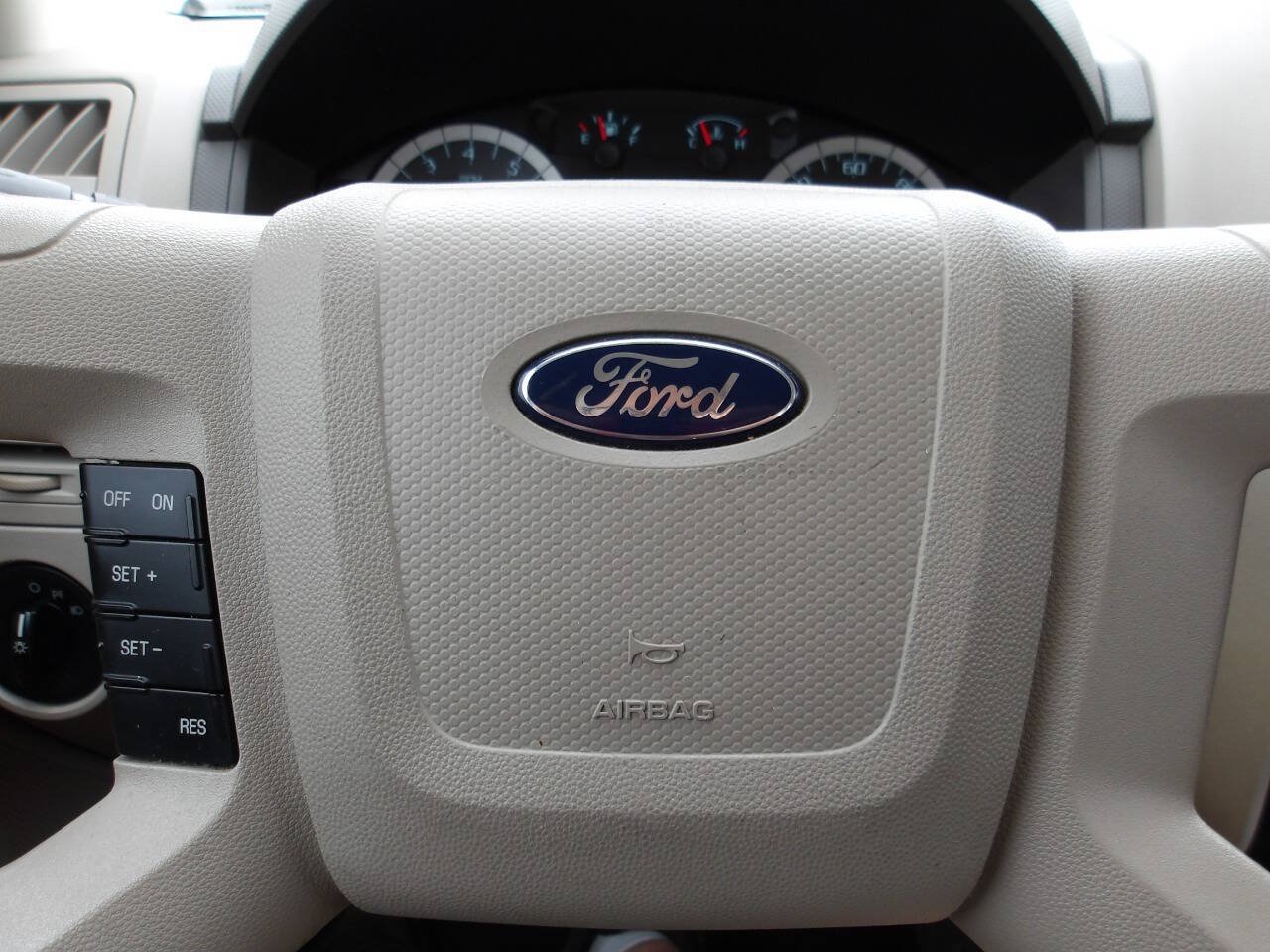 Used 2012 Ford Escape XLS FWD image 15
