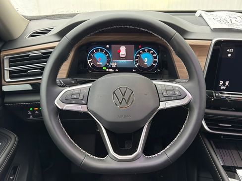 New 2026 Volkswagen Atlas SE FWD image 16