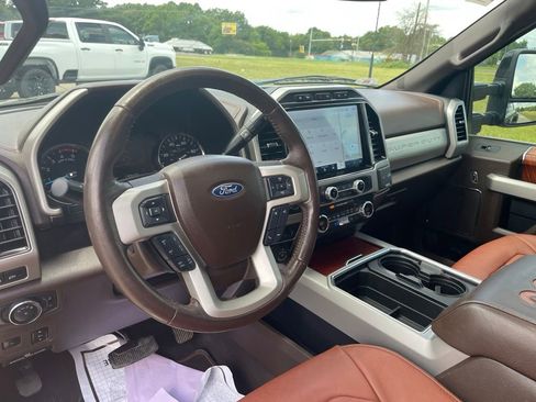 Used 2022 Ford F350 King Ranch w/ King Ranch Ultimate Package AWD/4WD image 25