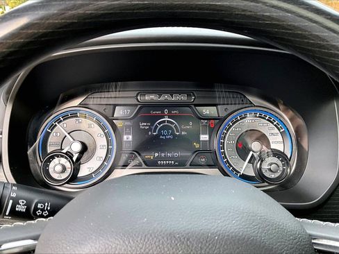 Used 2022 RAM 1500 Limited image 10