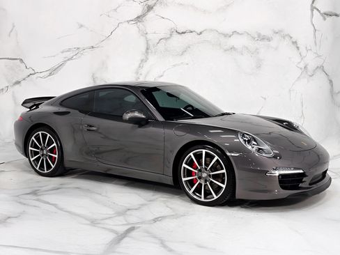 Used 2012 Porsche 911 Carrera S image 6