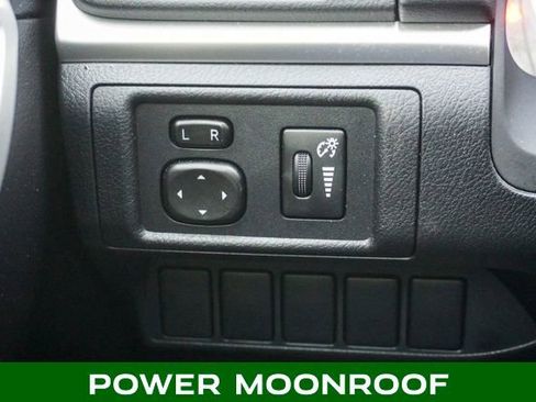 Used 2013 Lexus CT 200h image 27