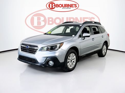 Used 2018 Subaru Outback 2.5i Premium AWD/4WD image 6