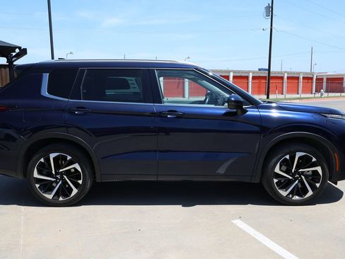 Used 2022 Mitsubishi Outlander SEL AWD/4WD image 4