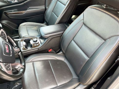 Used 2023 GMC Acadia AT4 w/ Technology Package image 22