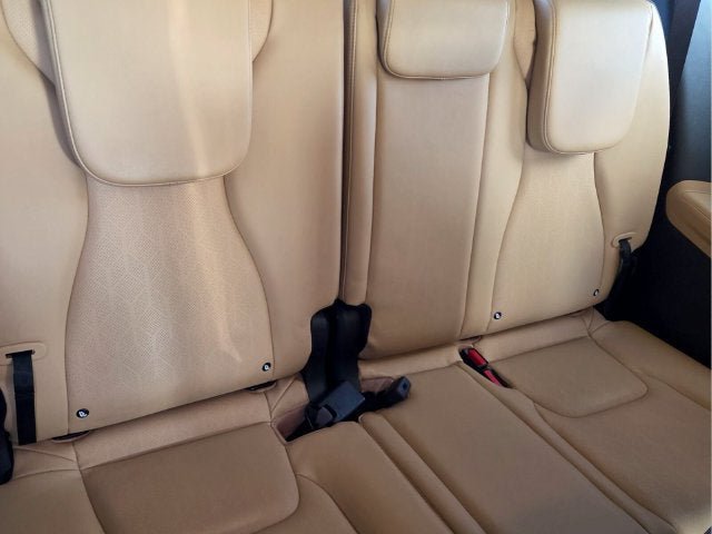 Used 2024 Kia Carnival EX FWD image 19