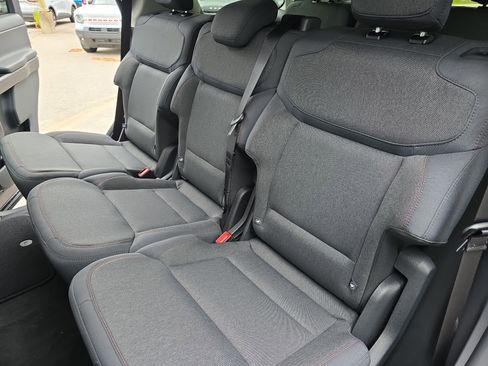 New 2025 Ford Expedition Active image 16