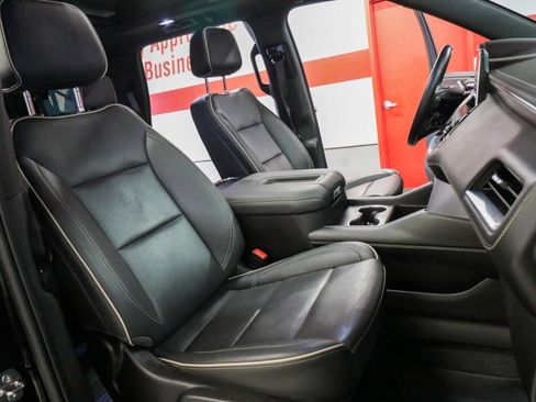 Used 2022 GMC Yukon SLT w/ SLT Premium Package image 23