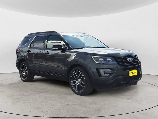 Used 2017 Ford Explorer Sport w/ Equipment Group 401A AWD/4WD image 3