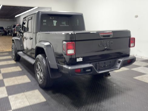 Used 2020 Jeep Gladiator Sport w/ Quick Order Package 24S AWD/4WD image 15