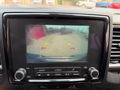 Used 2023 Nissan Frontier SV w/ Technology Package AWD/4WD image 17