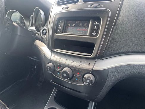 Used 2012 Dodge Journey SXT w/ Flexible Seating Group image 34