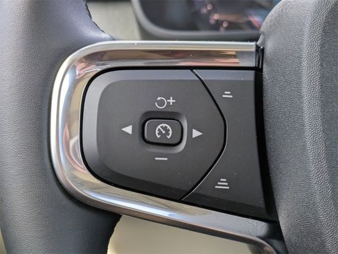 New 2026 Volvo XC40 B5 Plus w/ Protection Package Premier image 35