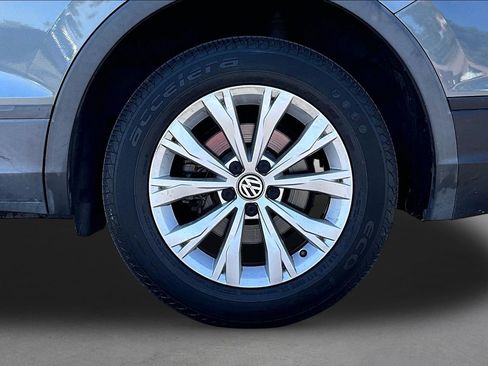 Used 2019 Volkswagen Tiguan S FWD image 8