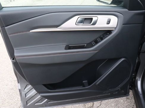 New 2026 Ford Explorer Active w/ Active Comfort Package image 36