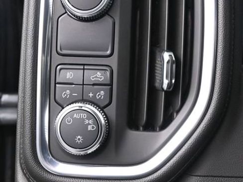 Used 2021 GMC Sierra 1500 Elevation image 14