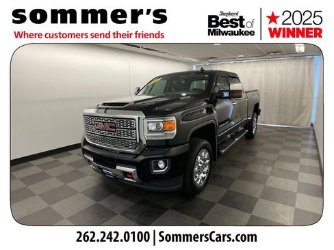 Used 2018 GMC Sierra 2500 Denali image 2