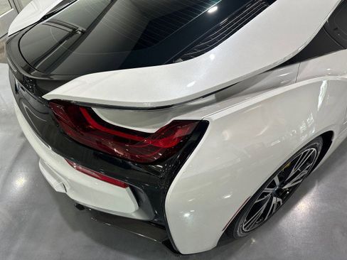 Used 2015 BMW i8 AWD/4WD image 22