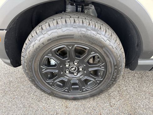 New 2025 Ford Bronco Sport Badlands image 11