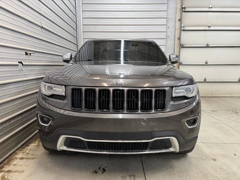 Used 2014 Jeep Grand Cherokee Limited w/ Luxury Group II image 2