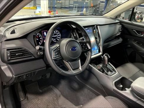 Used 2025 Subaru Outback Premium AWD/4WD image 14