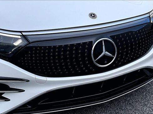 Used 2023 Mercedes-Benz EQS 580 EQS 580 image 29