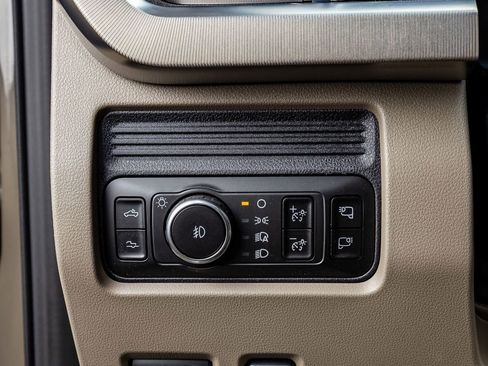 Used 2026 Ford F350 Platinum w/ Platinum Plus Package image 22