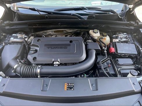 Used 2022 Buick Envision Avenir w/ Technology Package II AWD/4WD image 10