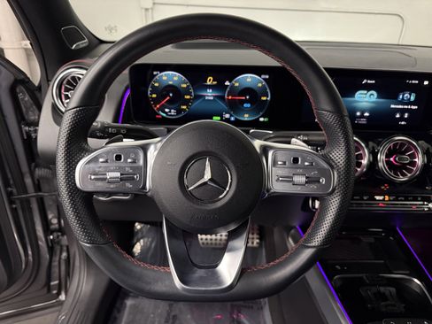 Certified 2023 Mercedes-Benz EQB 300 4MATIC image 28