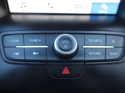 Used 2017 Ford Escape SE w/ Equipment Group 201A image 18