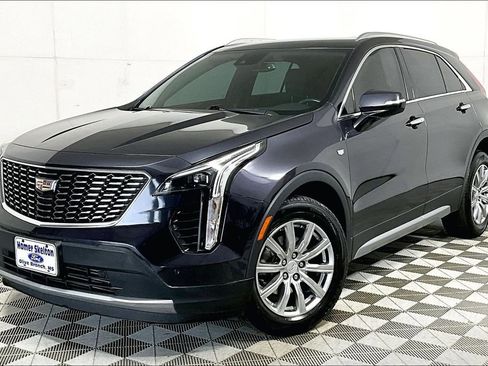 Used 2023 Cadillac XT4 Premium Luxury w/ Cold Weather Package image 2