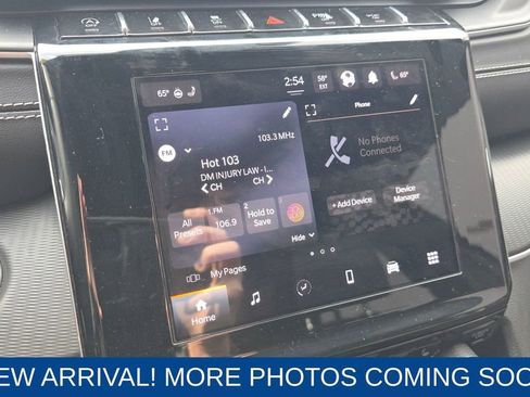 Used 2023 Jeep Grand Cherokee Altitude image 18