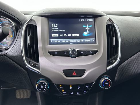 Used 2018 Chevrolet Cruze LS image 49