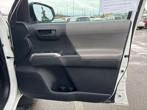 Used 2021 Toyota Tacoma SR5 image 29