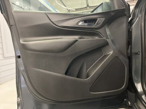 Used 2020 Chevrolet Equinox LT image 9