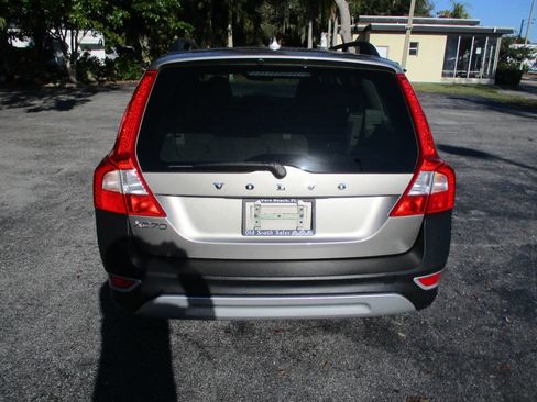 Used 2013 Volvo XC70 3.2 image 8