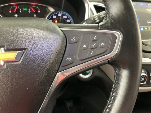 Certified 2019 Chevrolet Equinox LT FWD image 27