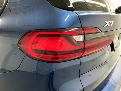 Used 2022 BMW X7 xDrive40i w/ M Sport Package AWD/4WD image 34